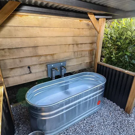 Shepherd Hut 2 * Harrogate